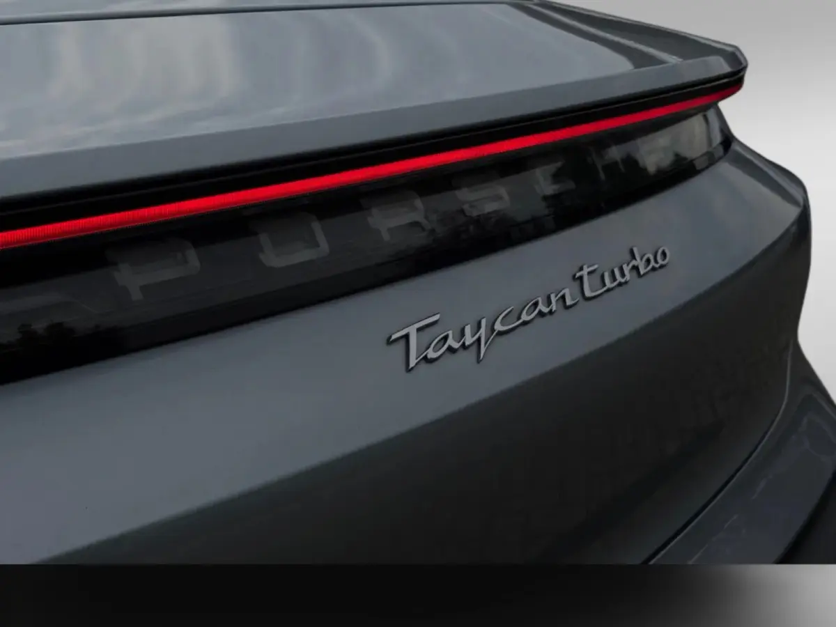 Turbo 93 kWh (Goed OndH, Panorama, Passagier Display, Bose, LuchtVering, SportChrono, Ledere Dash, 360 Camera, Etc)