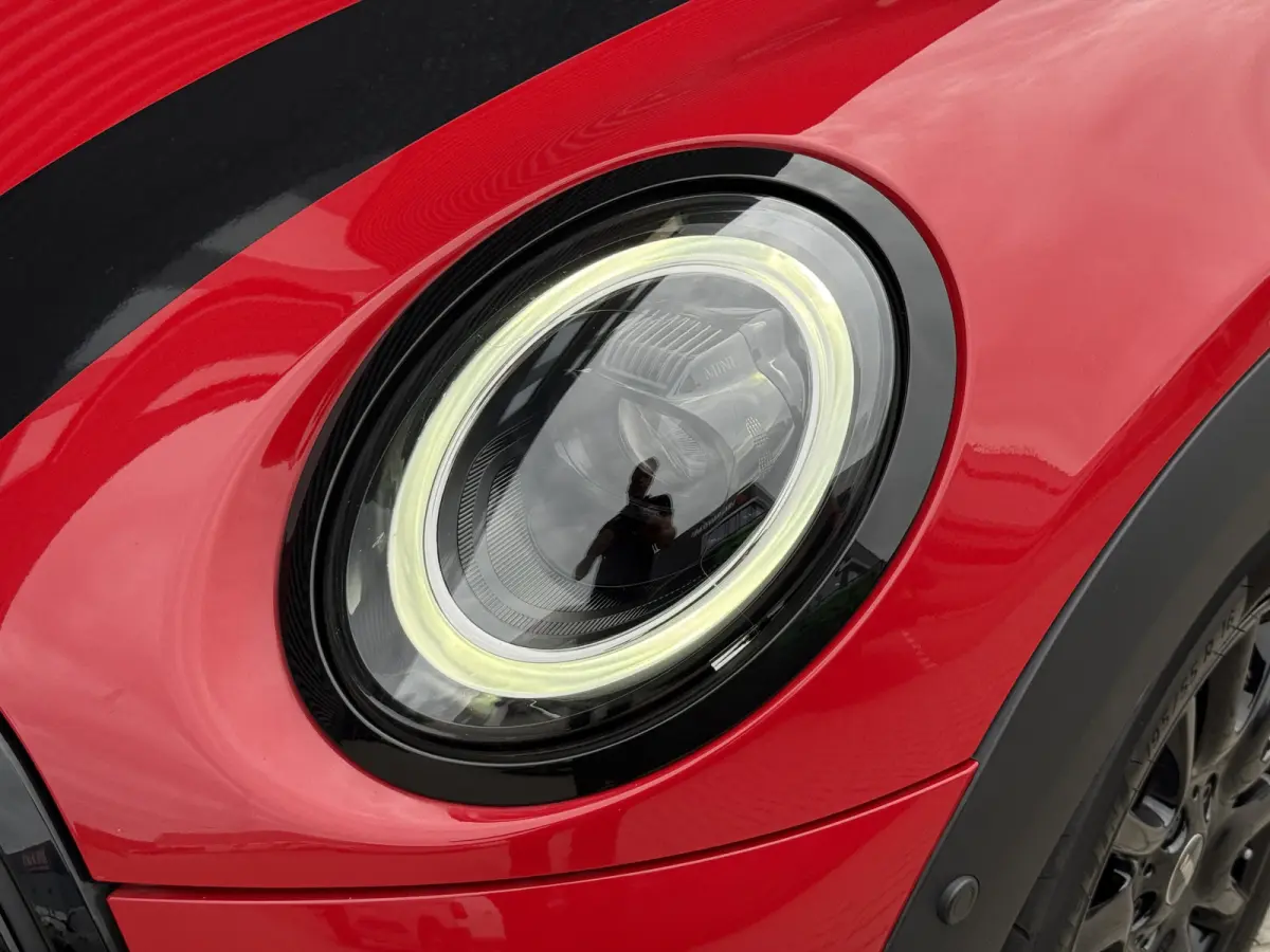 1.5 Cooper Pano/Camera/Apple