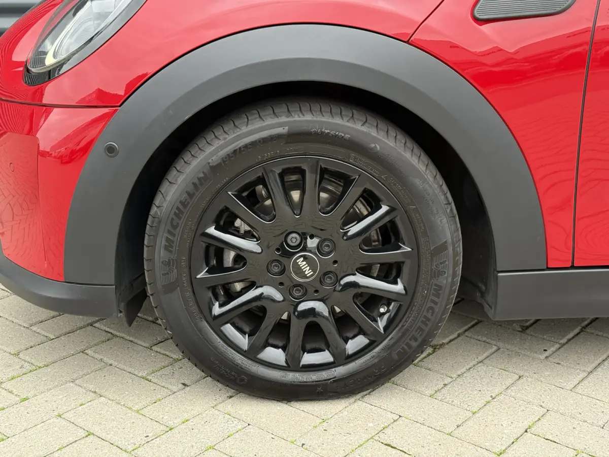 1.5 Cooper Pano/Camera/Apple
