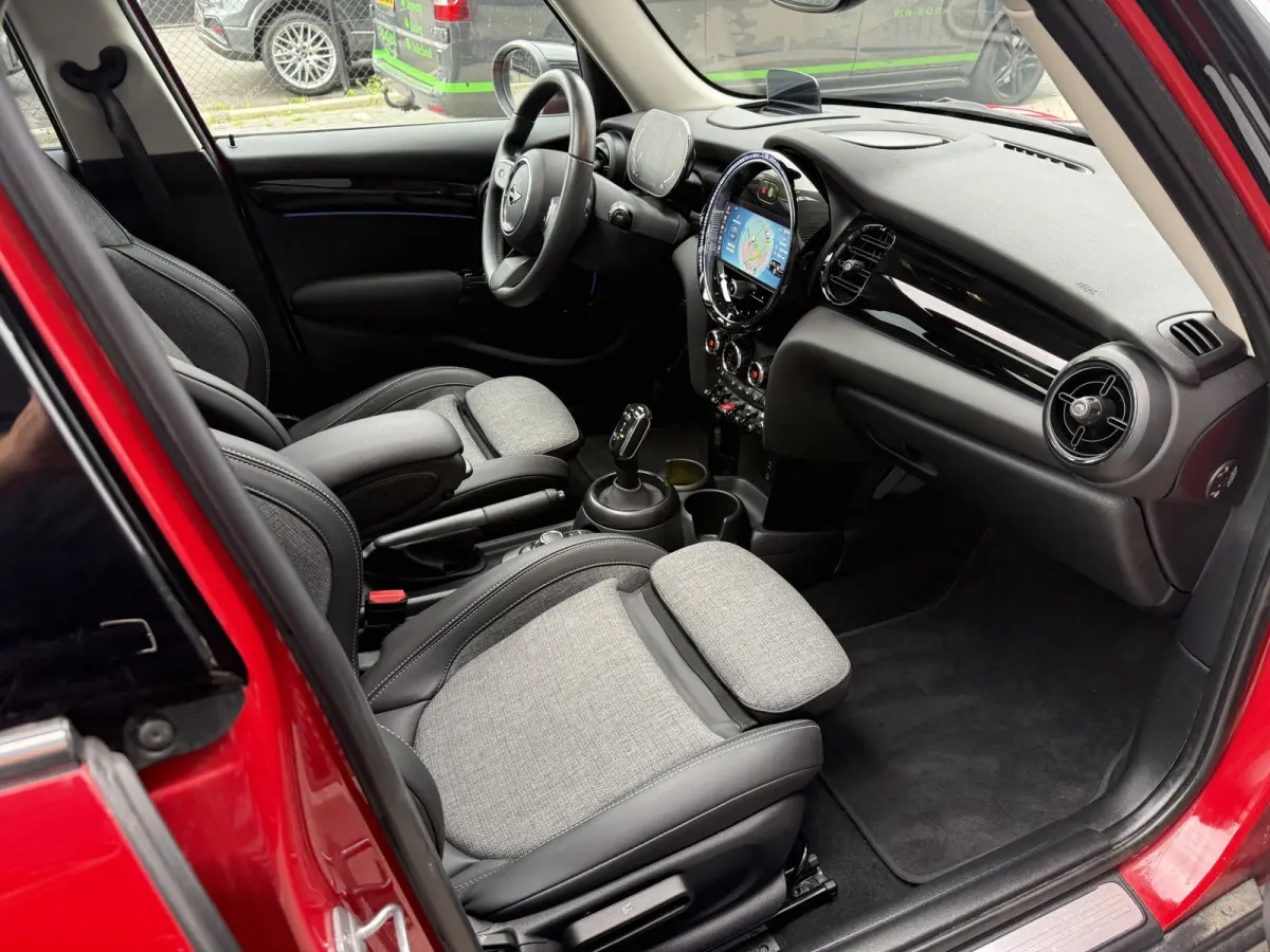 1.5 Cooper Pano/Camera/Apple