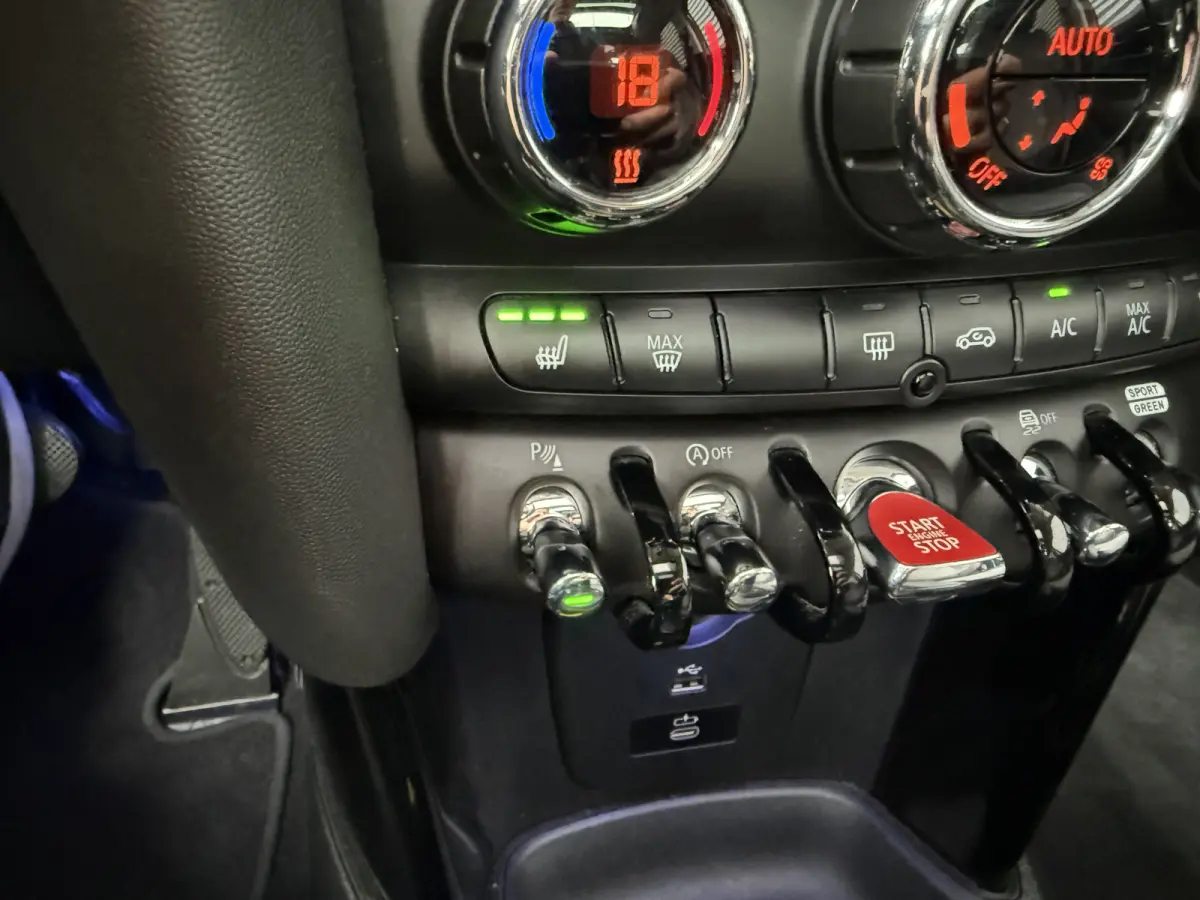 1.5 Cooper Pano/Camera/Apple
