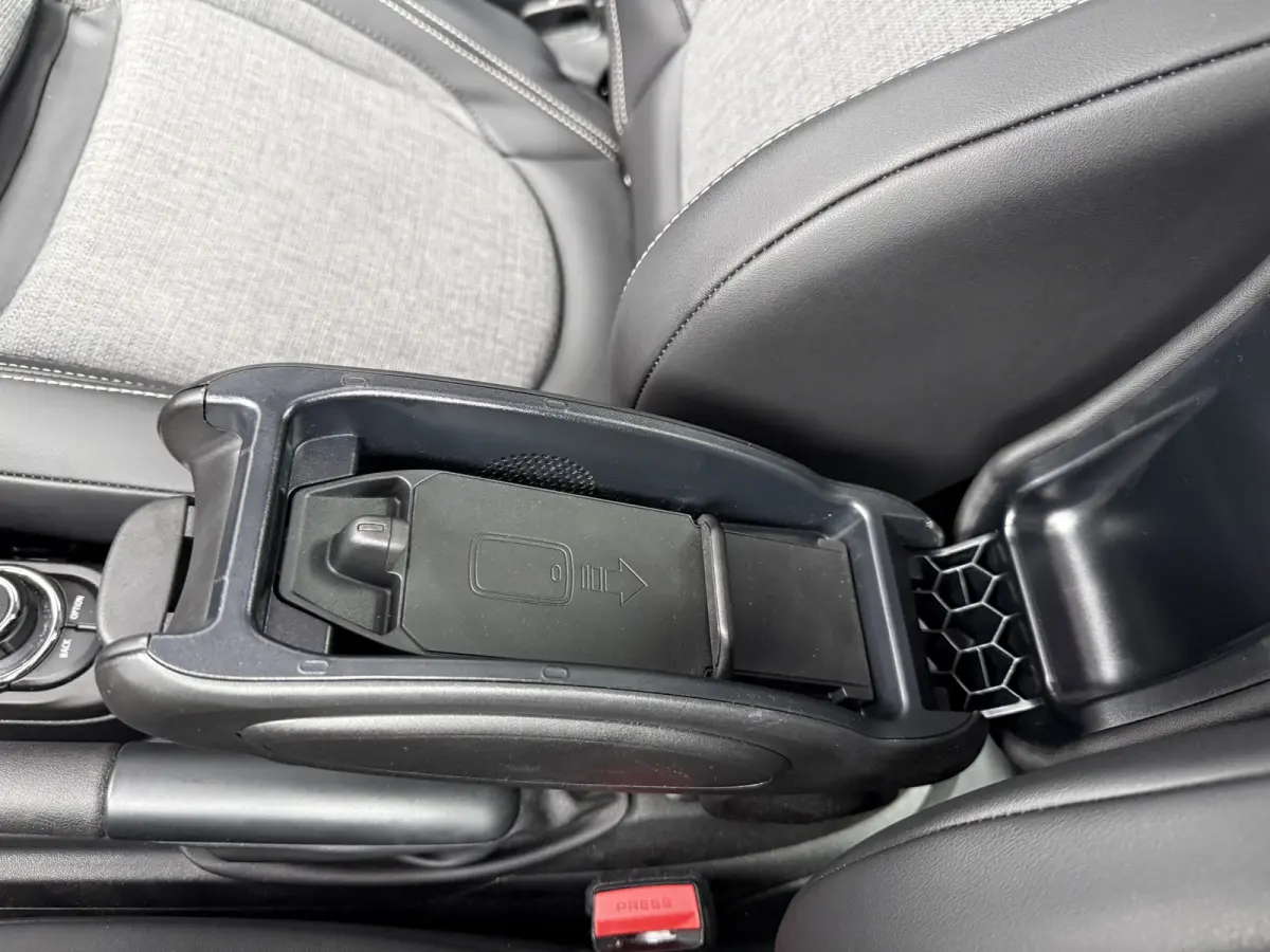 1.5 Cooper Pano/Camera/Apple