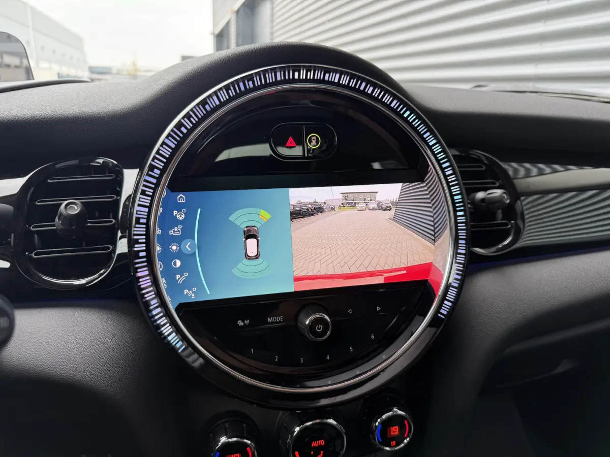 1.5 Cooper Pano/Camera/Apple