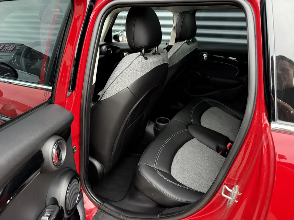 1.5 Cooper Pano/Camera/Apple