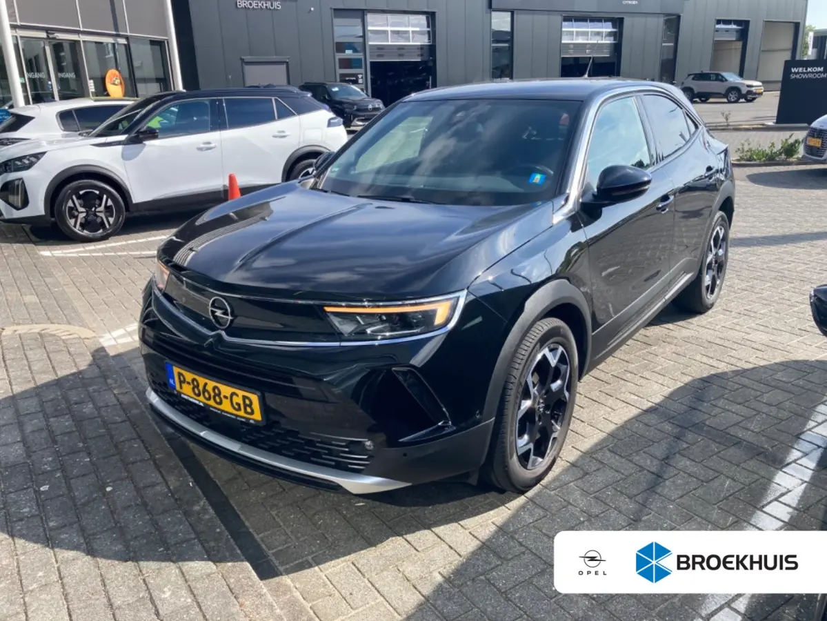 1.2 Turbo Ultimate | Achteruitrijcamera | Alcantara bekleding | Electronic climate controle