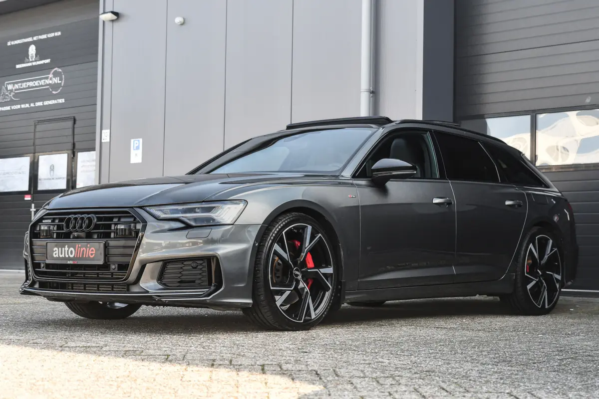 55 TFSI e quattro Competition 3x S-Line, RS Seats, Carbon, Pano, Matrix, B&O, 360, Memory, Keyless, ACC, Trekhaak!