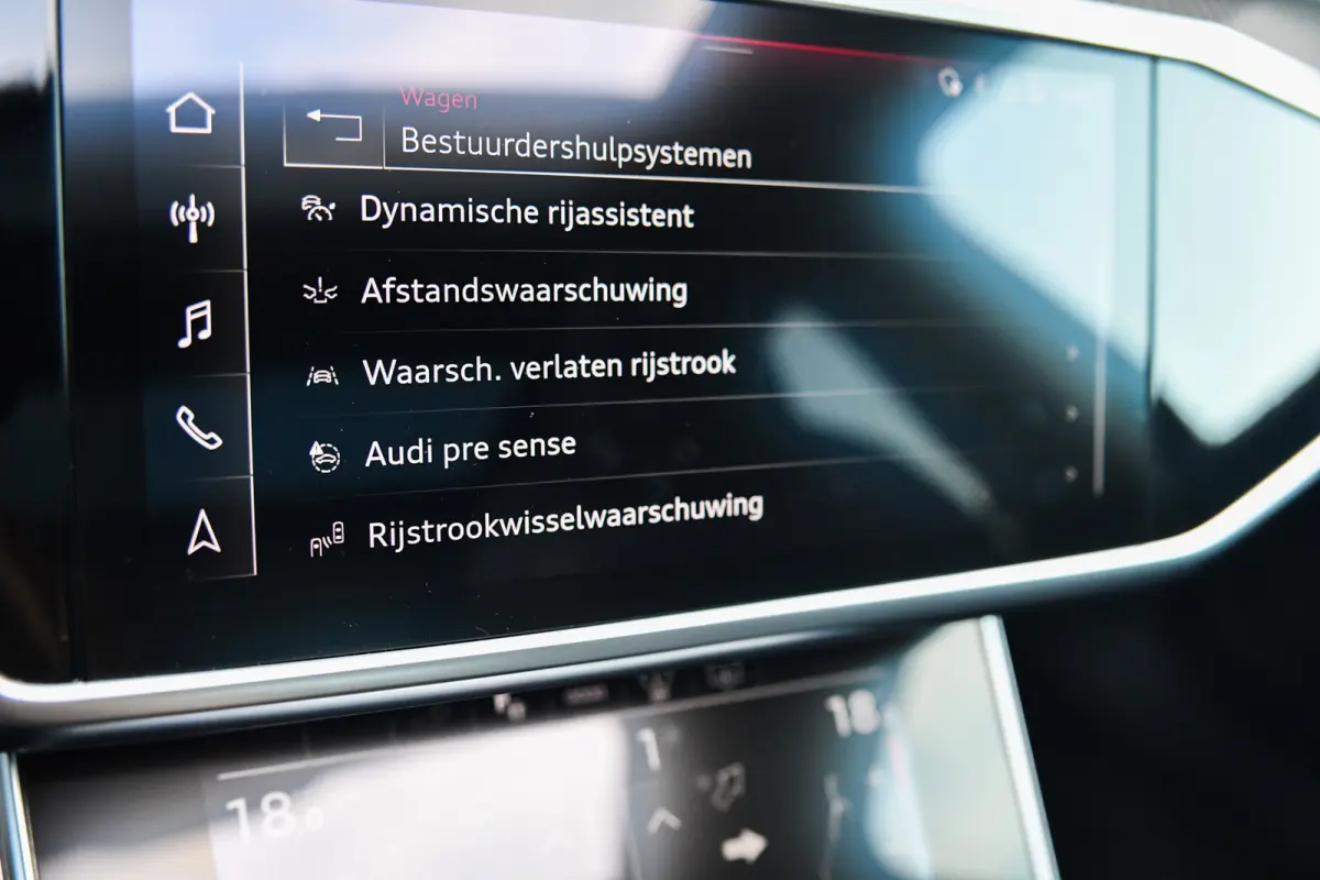 55 TFSI e quattro Competition 3x S-Line, RS Seats, Carbon, Pano, Matrix, B&O, 360, Memory, Keyless, ACC, Trekhaak!