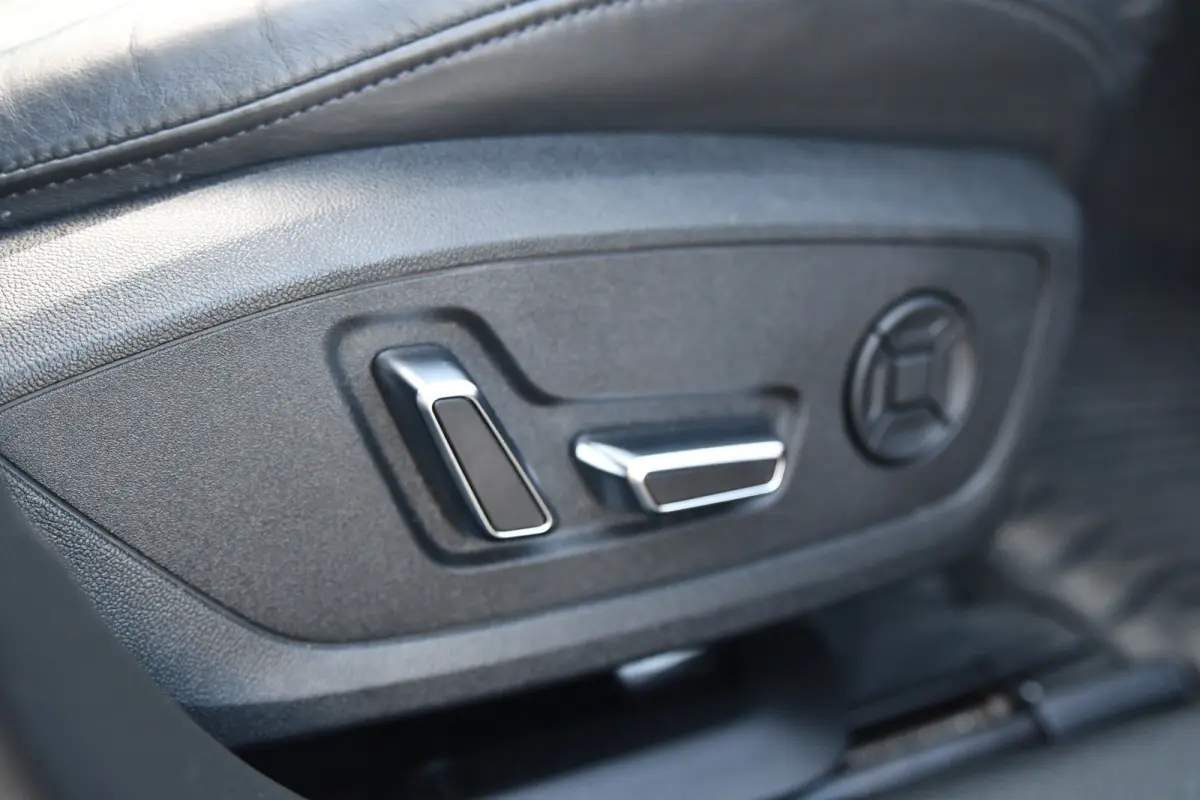55 TFSI e quattro Competition 3x S-Line, RS Seats, Carbon, Pano, Matrix, B&O, 360, Memory, Keyless, ACC, Trekhaak!