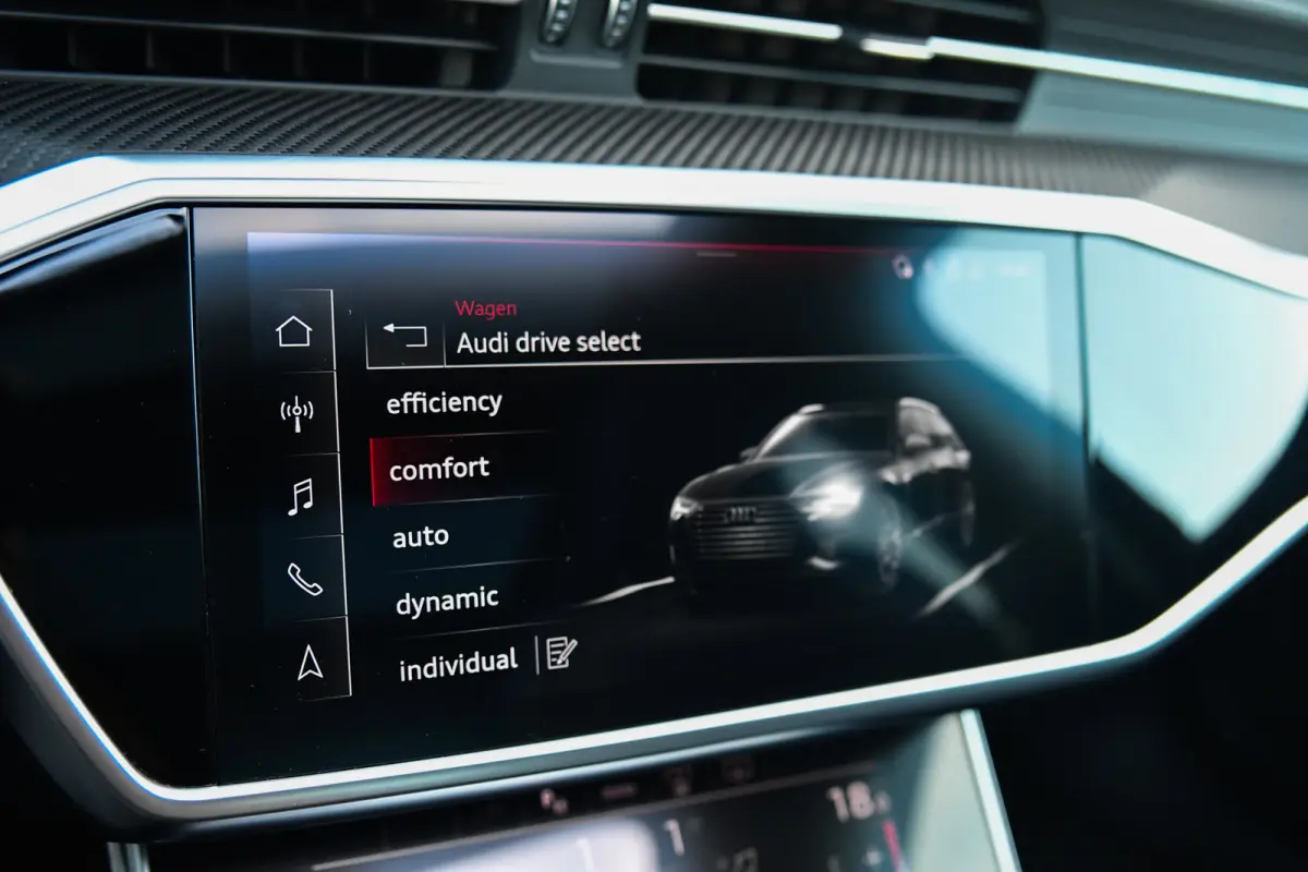 55 TFSI e quattro Competition 3x S-Line, RS Seats, Carbon, Pano, Matrix, B&O, 360, Memory, Keyless, ACC, Trekhaak!