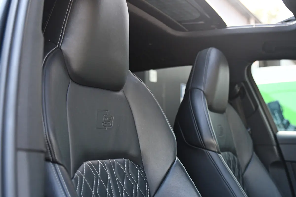 55 TFSI e quattro Competition 3x S-Line, RS Seats, Carbon, Pano, Matrix, B&O, 360, Memory, Keyless, ACC, Trekhaak!