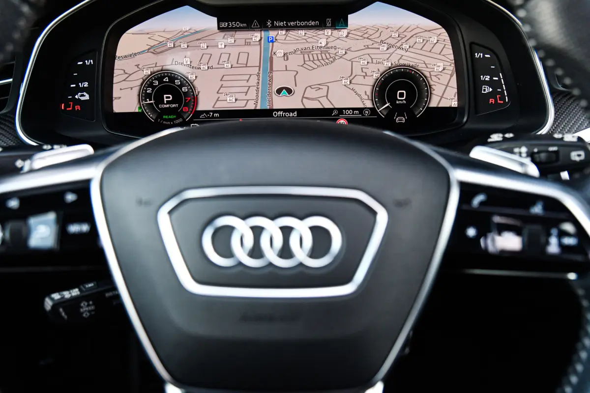 55 TFSI e quattro Competition 3x S-Line, RS Seats, Carbon, Pano, Matrix, B&O, 360, Memory, Keyless, ACC, Trekhaak!