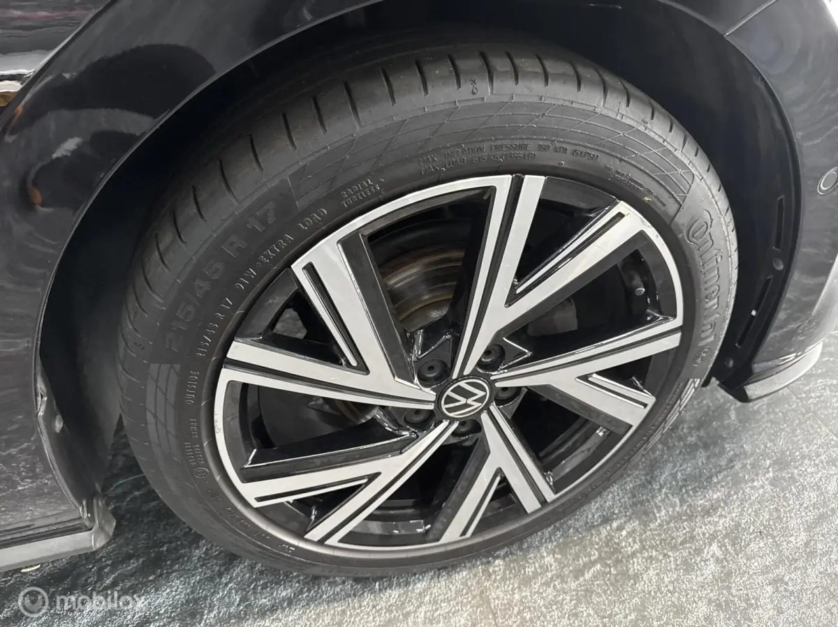 R LINE AUTOMAAT PANO IQ KEYLESS FULL OPTION