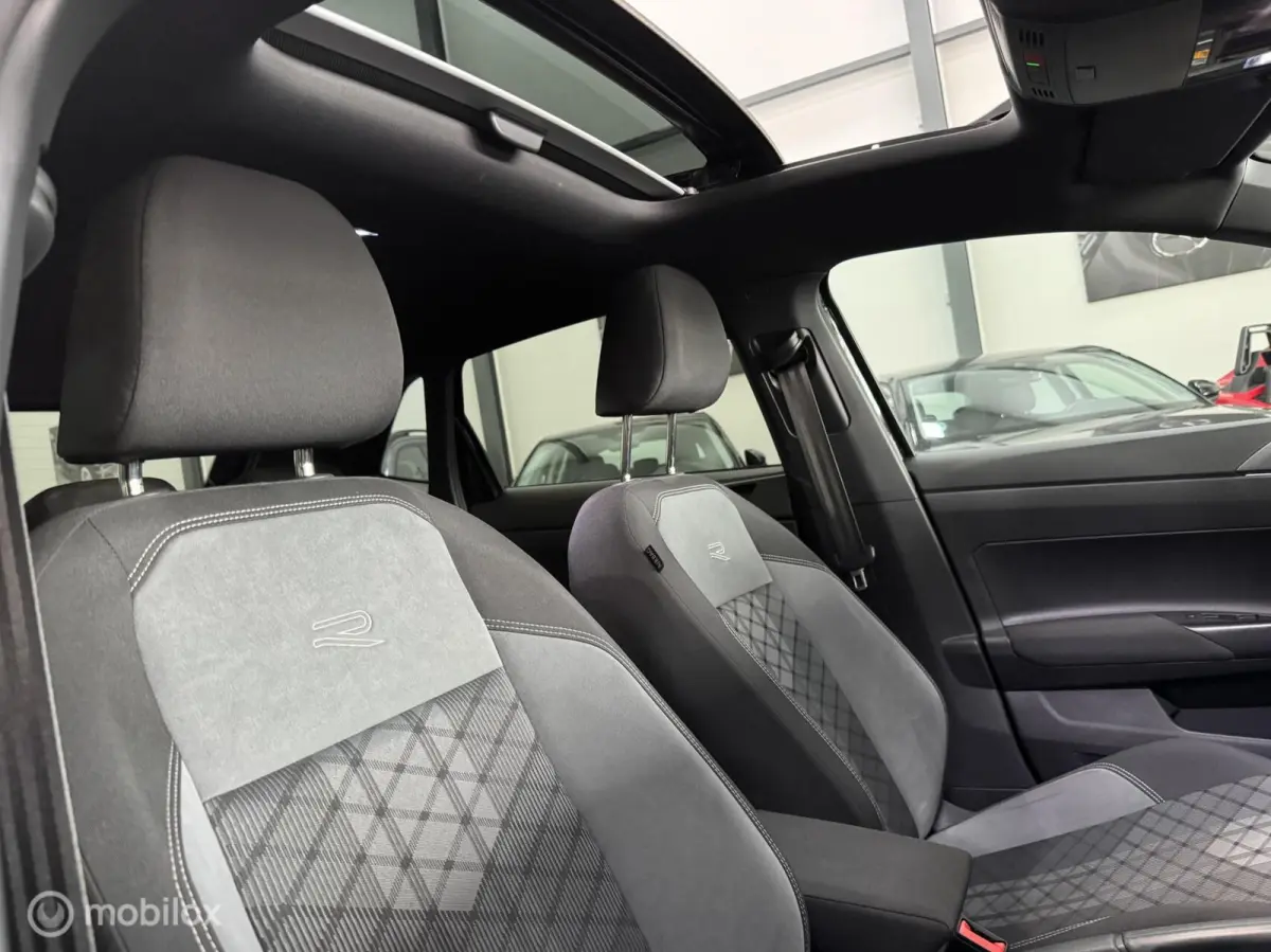 R LINE AUTOMAAT PANO IQ KEYLESS FULL OPTION