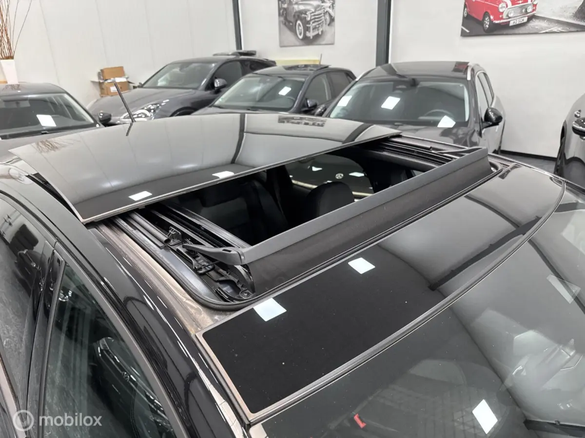 R LINE AUTOMAAT PANO IQ KEYLESS FULL OPTION