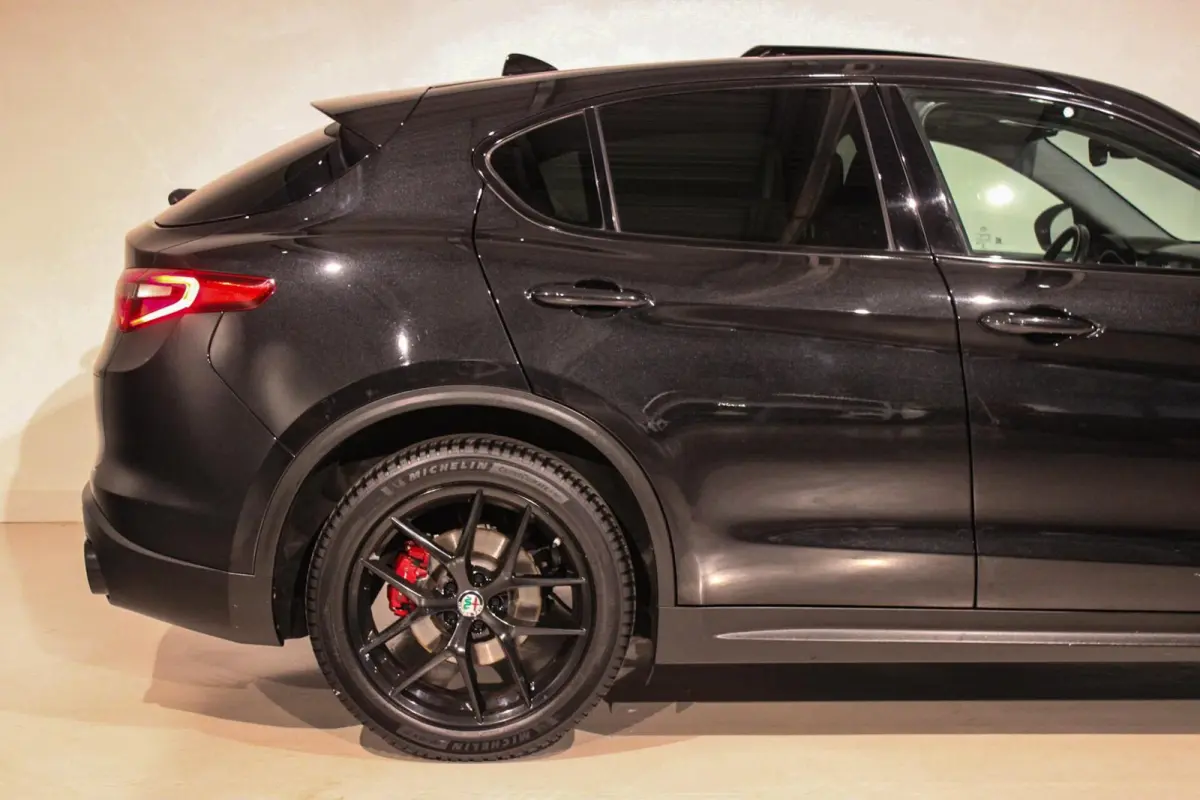 2.0 T AWD Q4 First Edition PANO | LEER