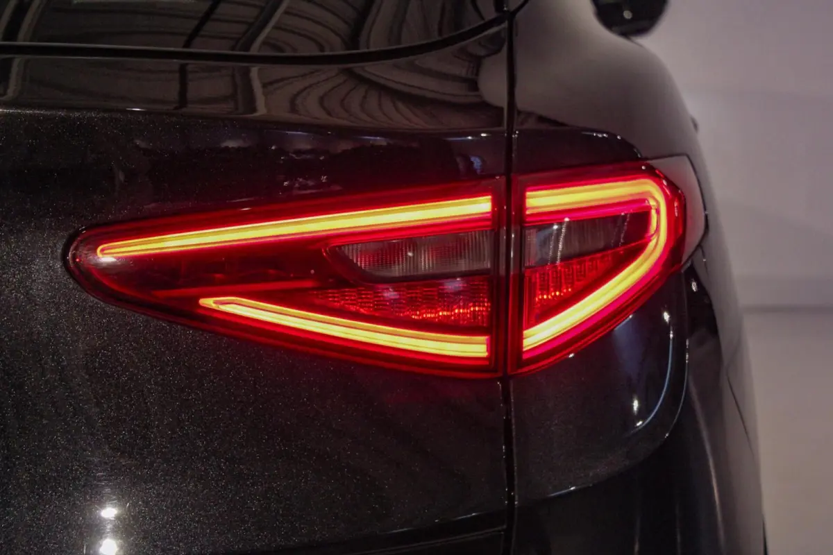 2.0 T AWD Q4 First Edition PANO | LEER