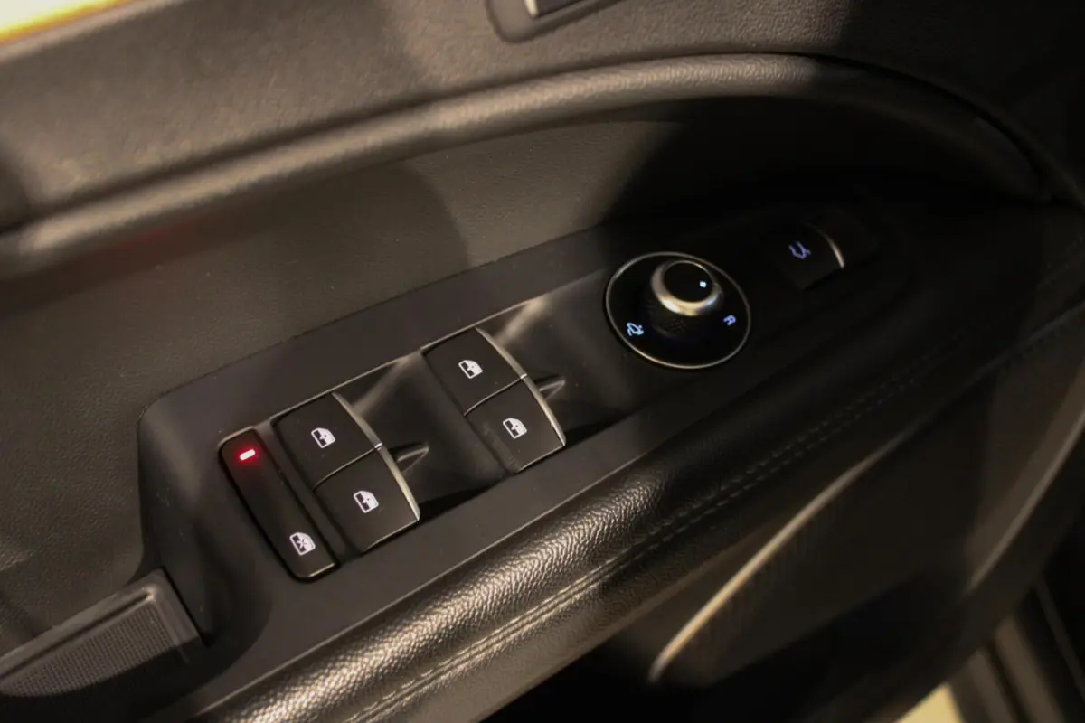 2.0 T AWD Q4 First Edition PANO | LEER