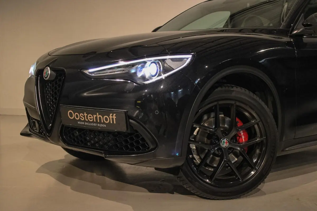 2.0 T AWD Q4 First Edition PANO | LEER