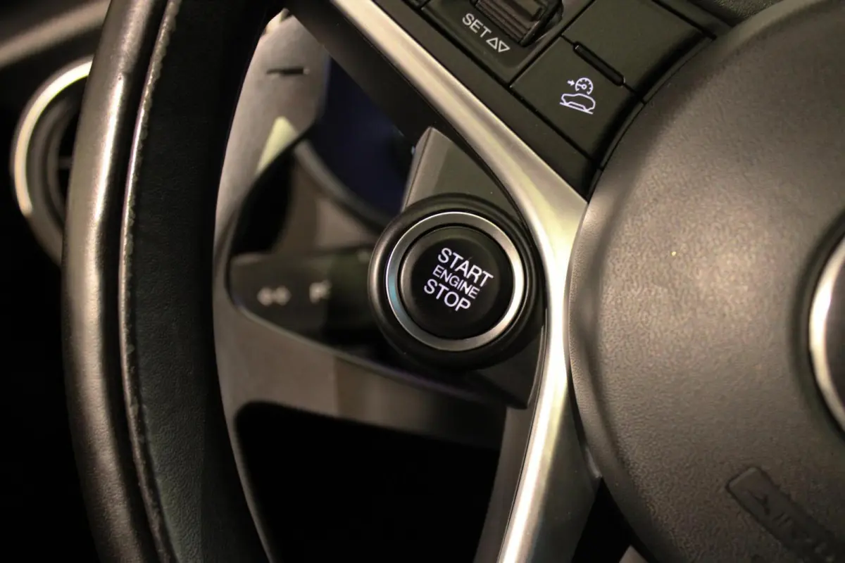 2.0 T AWD Q4 First Edition PANO | LEER