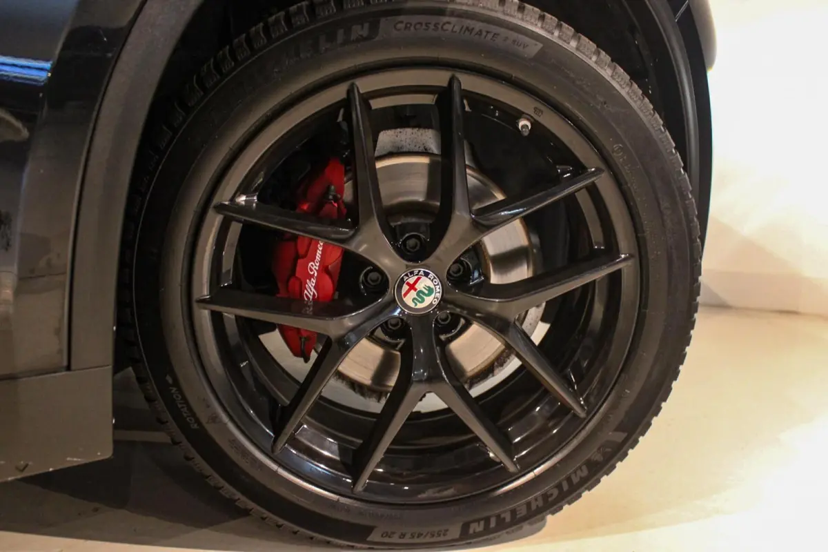 2.0 T AWD Q4 First Edition PANO | LEER