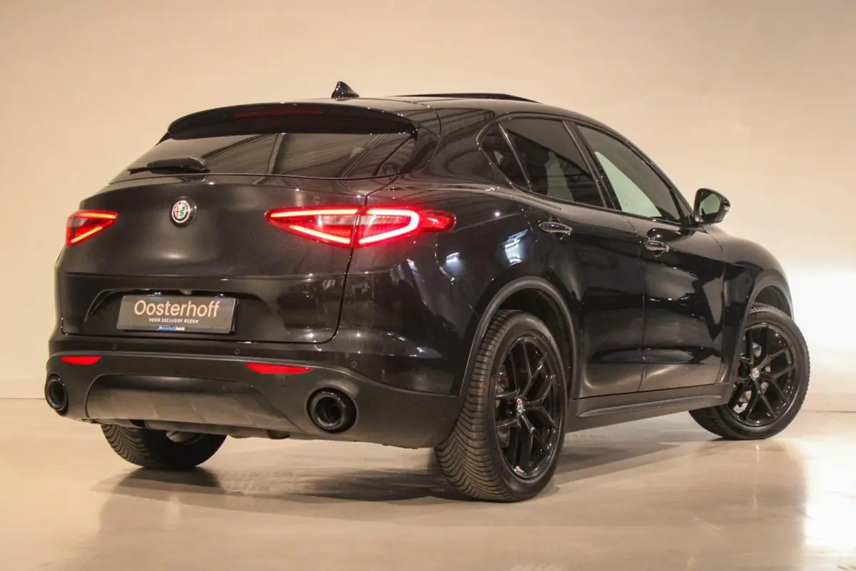 2.0 T AWD Q4 First Edition PANO | LEER
