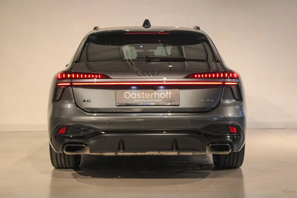 2.0 e-hybrid 220 KW quattro S edition TREKH