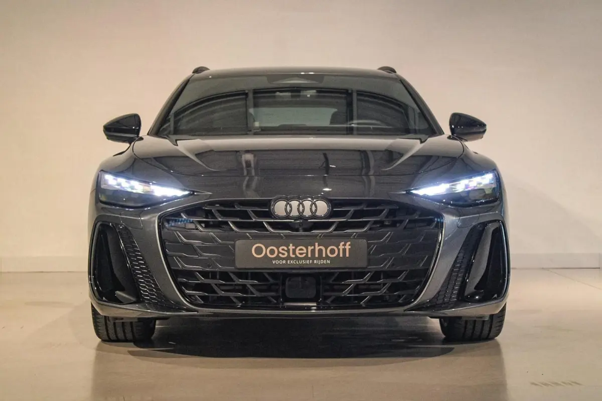 2.0 e-hybrid 220 KW quattro S edition TREKH