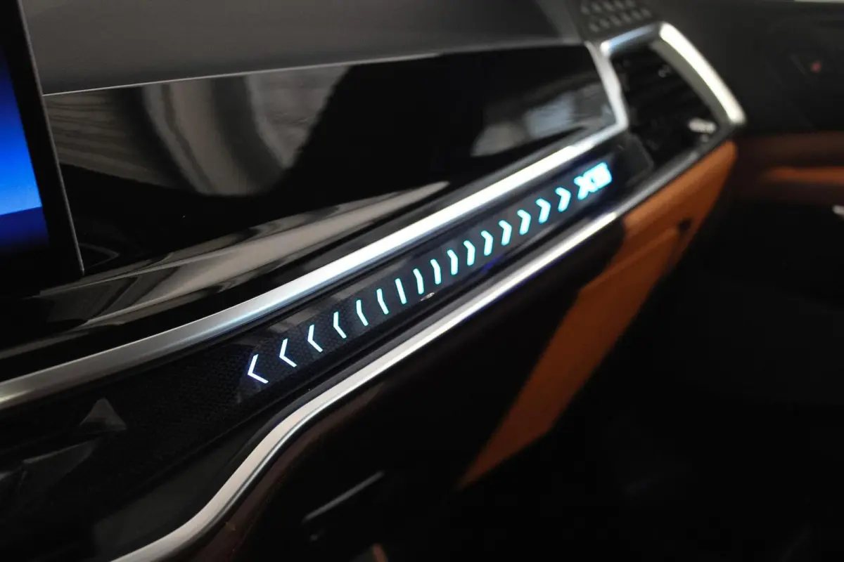 xDrive50e M-sport PANO | SKYL | MASSAGE | INDIVIDUAL