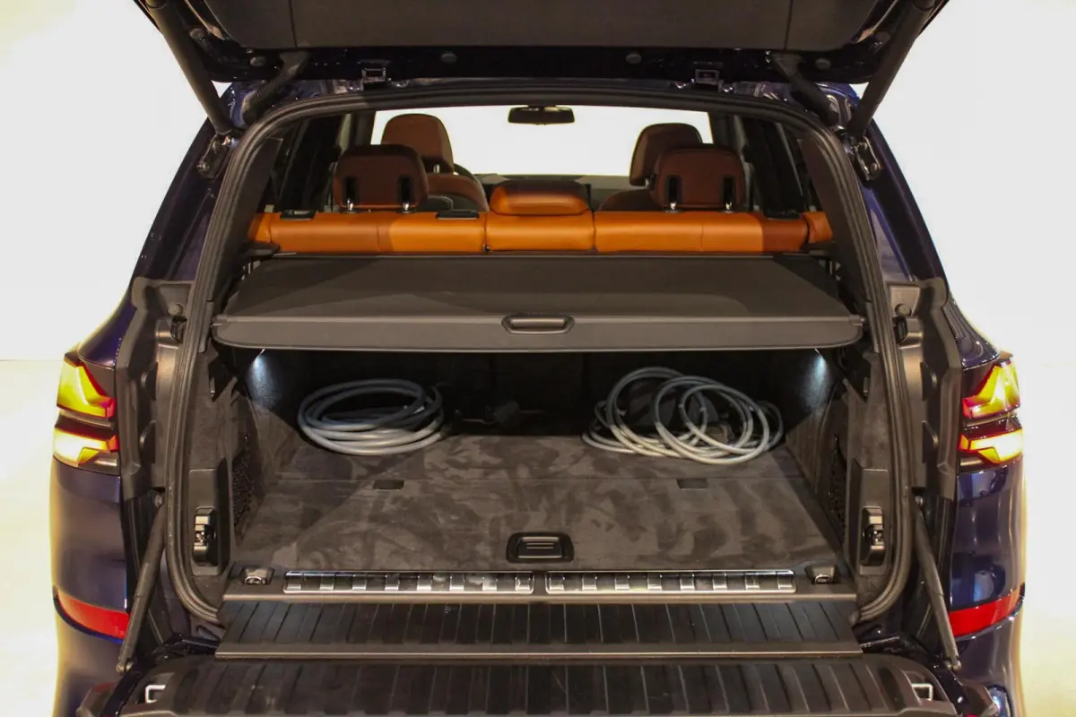 xDrive50e M-sport PANO | SKYL | MASSAGE | INDIVIDUAL