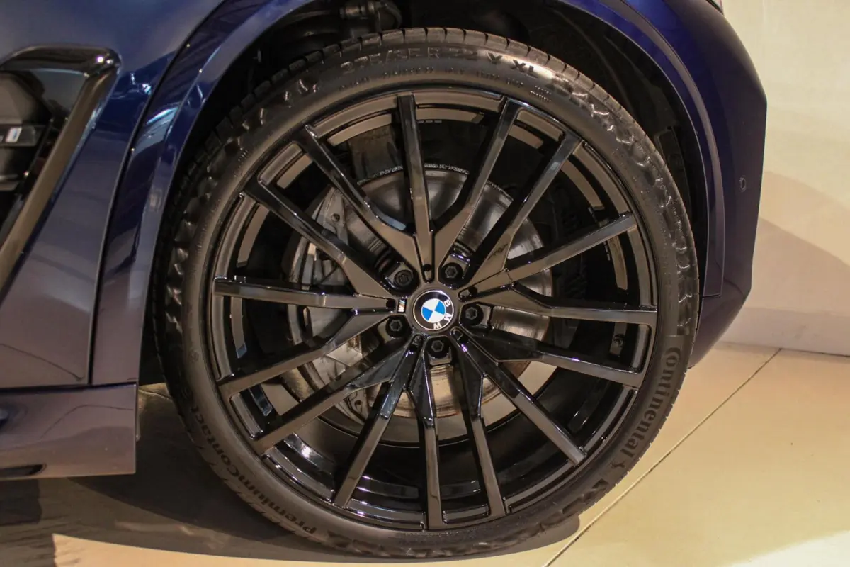 xDrive50e M-sport PANO | SKYL | MASSAGE | INDIVIDUAL