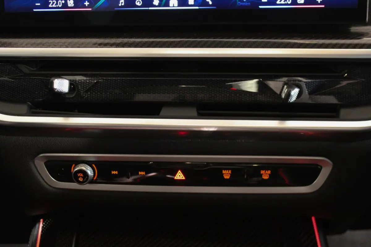 xDrive50e M-sport Pro PANO | SKYLOUNGE | DRAVIT