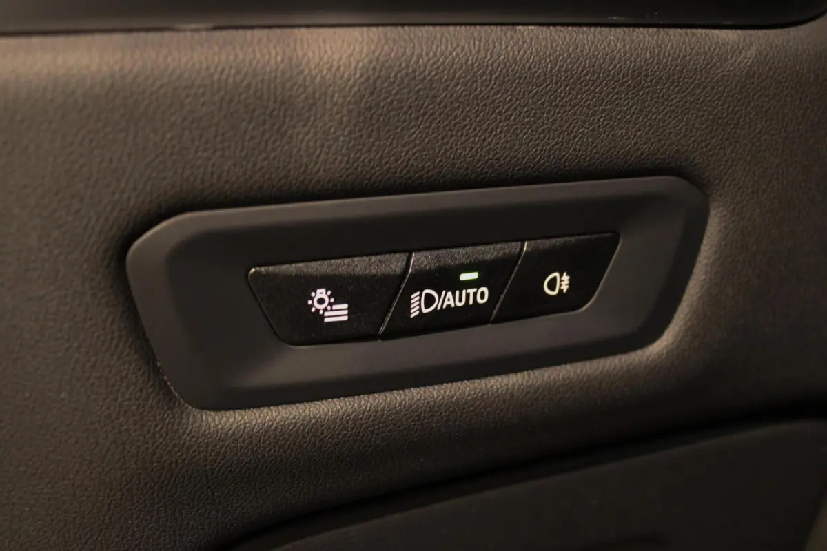 xDrive50e M-sport Pro PANO | SKYLOUNGE | DRAVIT