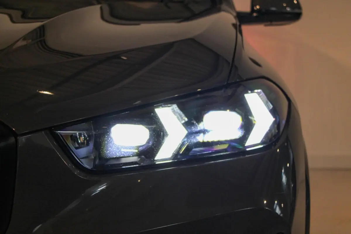 xDrive50e M-sport Pro PANO | SKYLOUNGE | DRAVIT