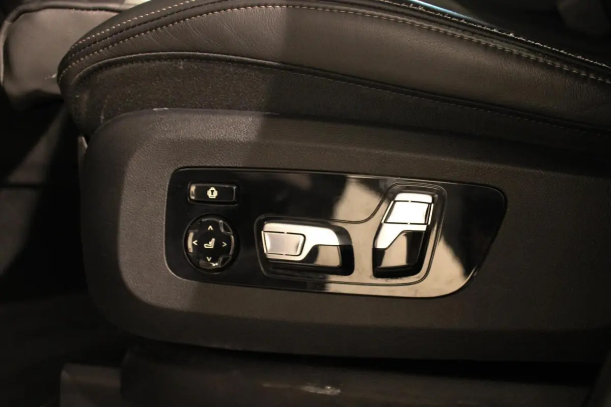 xDrive50e M-sport Pro PANO | SKYLOUNGE | DRAVIT