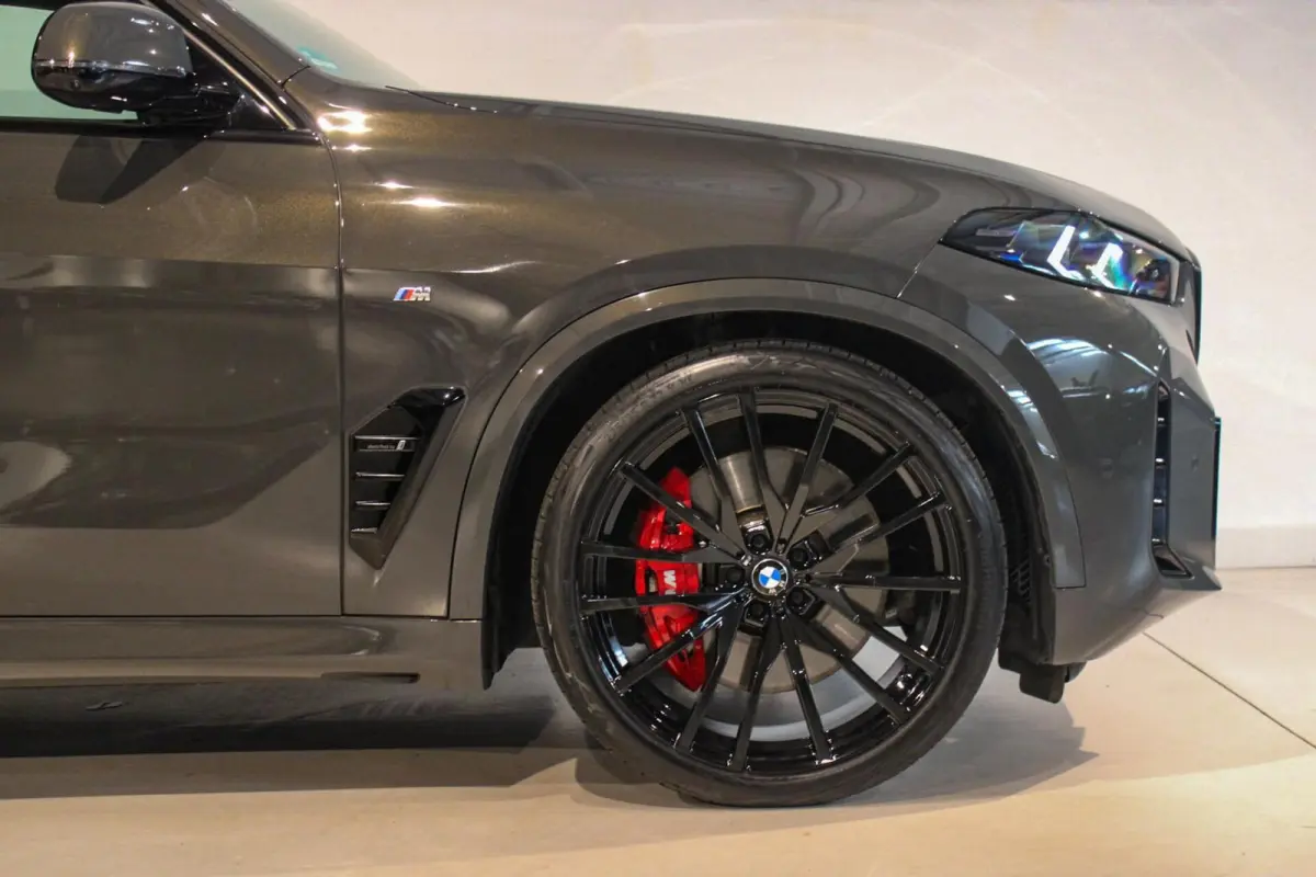 xDrive50e M-sport Pro PANO | SKYLOUNGE | DRAVIT