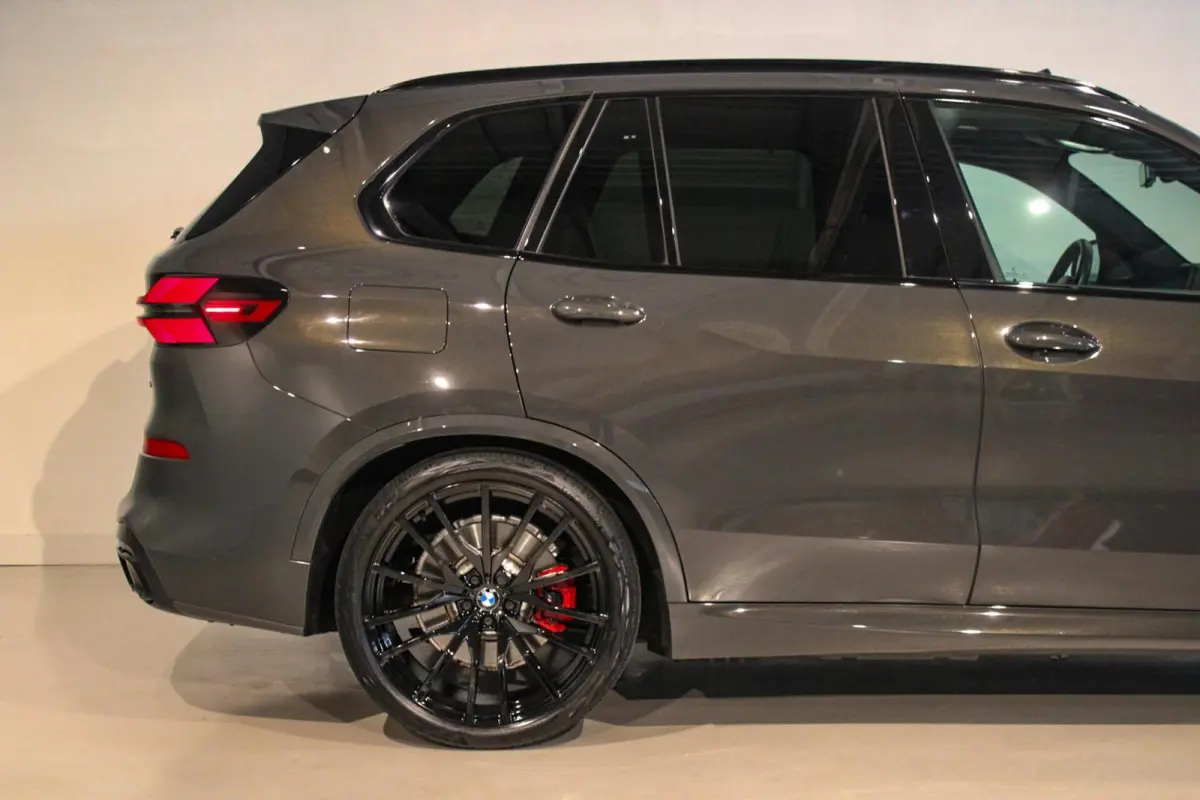 xDrive50e M-sport Pro PANO | SKYLOUNGE | DRAVIT