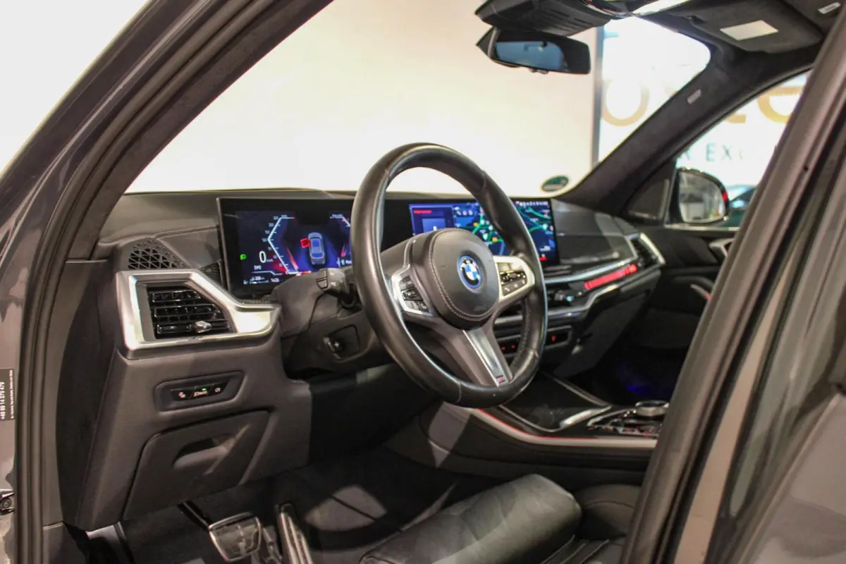 xDrive50e M-sport Pro PANO | SKYLOUNGE | DRAVIT