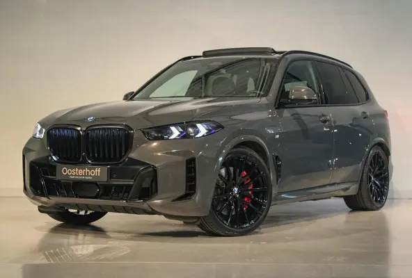xDrive50e M-sport Pro PANO | SKYLOUNGE | DRAVIT