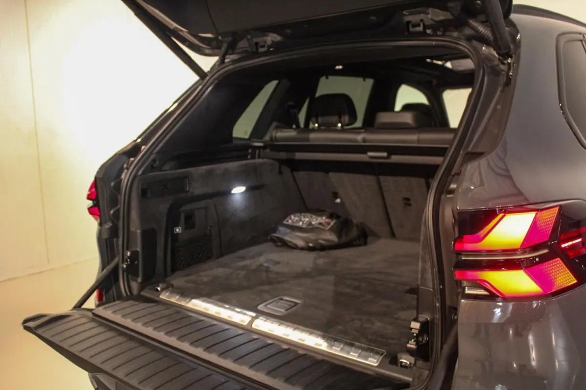 xDrive50e M-sport Pro PANO | SKYLOUNGE | DRAVIT