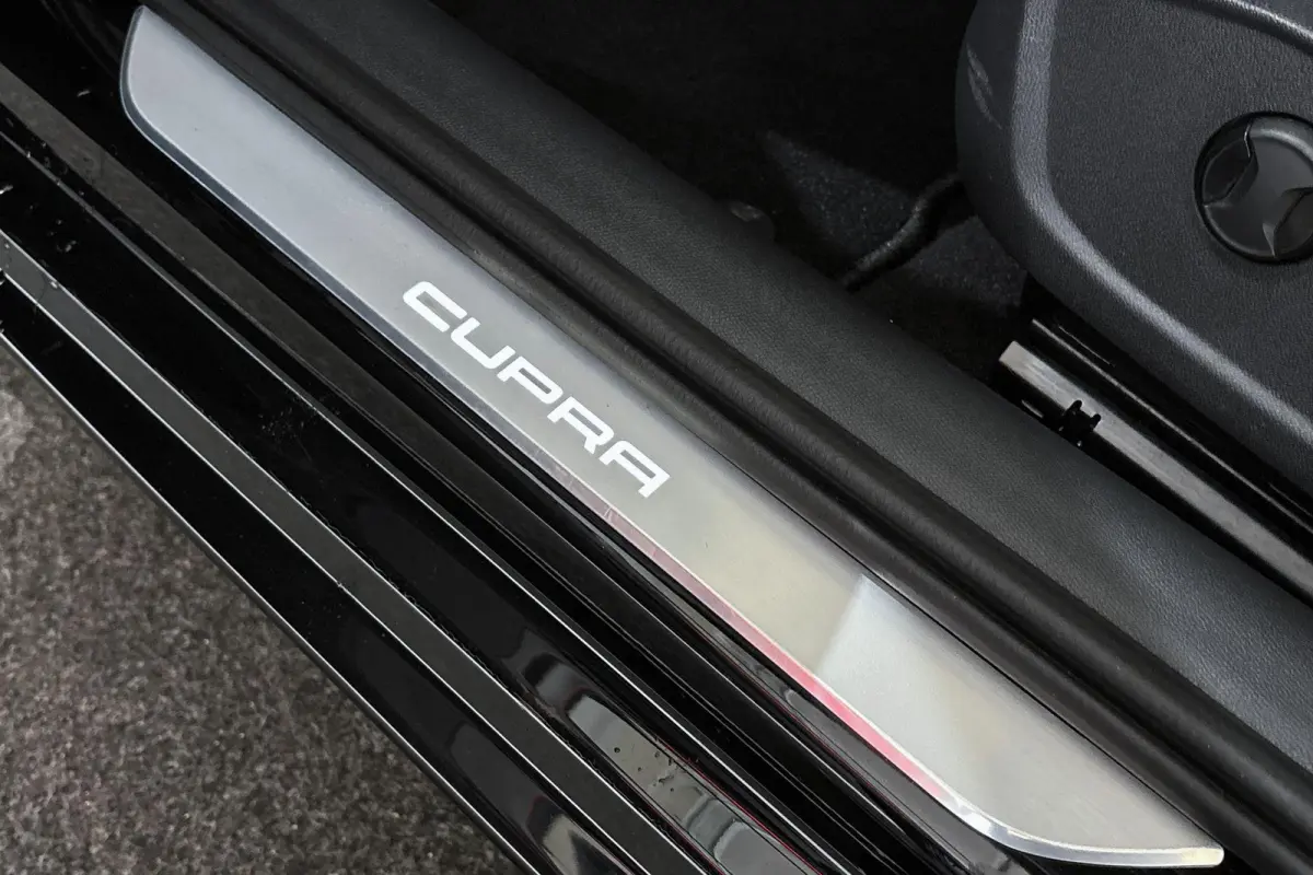 1.4 e-Hybrid Business Trekhaak Stuur-Stoelverwarming Memory