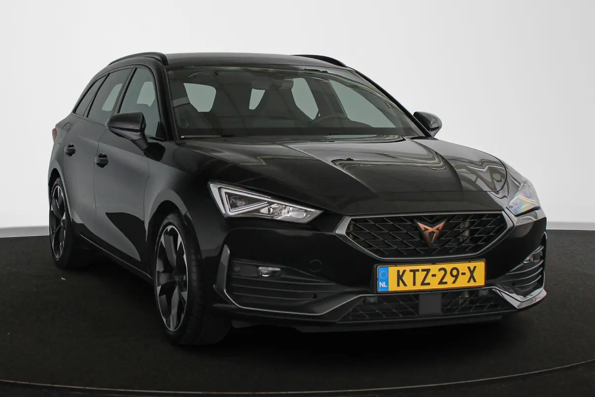 1.4 e-Hybrid Business Trekhaak Stuur-Stoelverwarming Memory