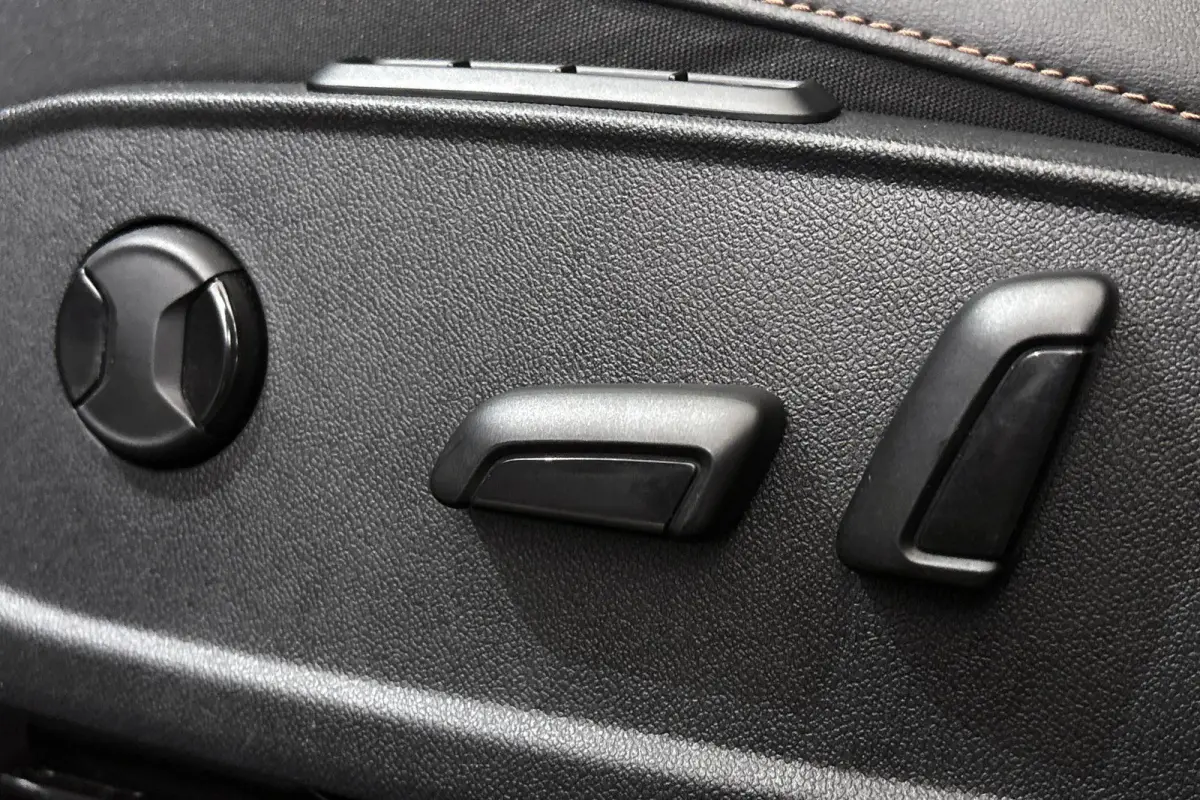 1.4 e-Hybrid Business Trekhaak Stuur-Stoelverwarming Memory