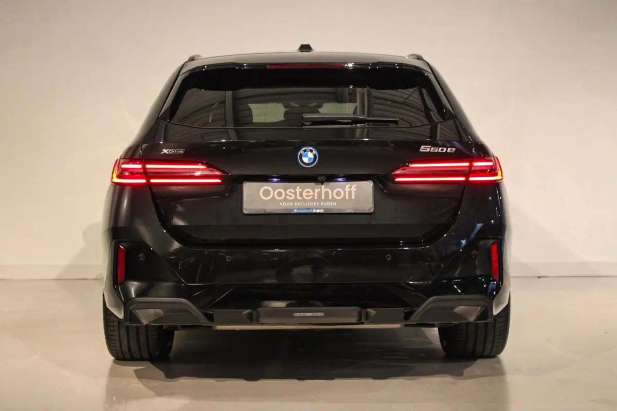550e xDrive M-sport Pro PANO | B&W
