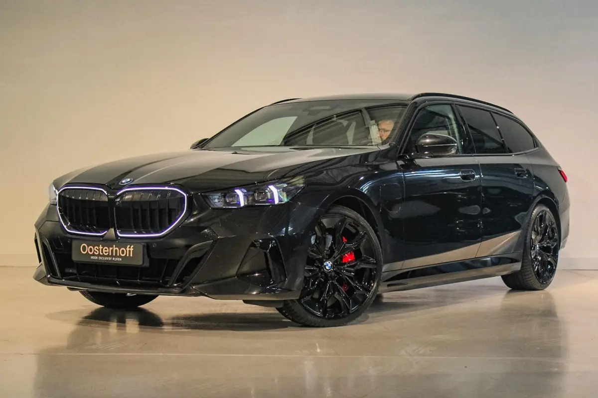 550e xDrive M-sport Pro PANO | B&W