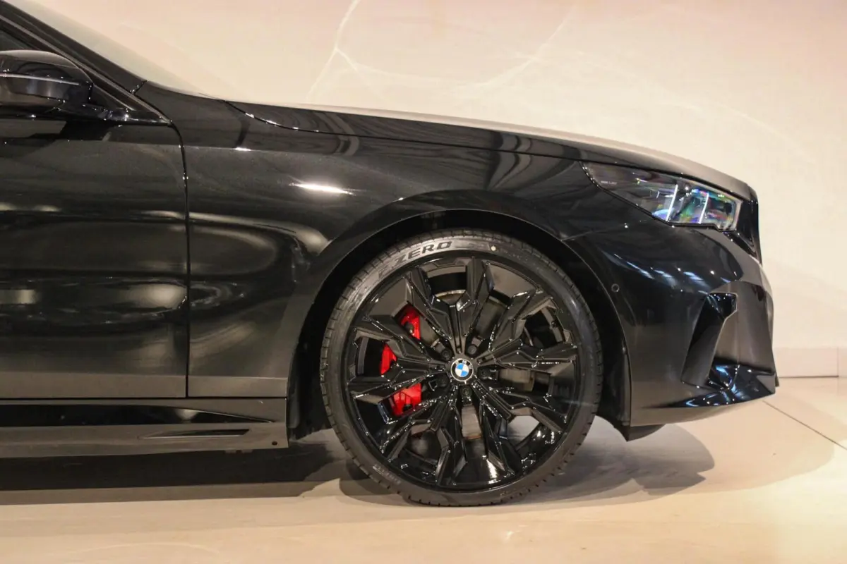 550e xDrive M-sport Pro PANO | B&W