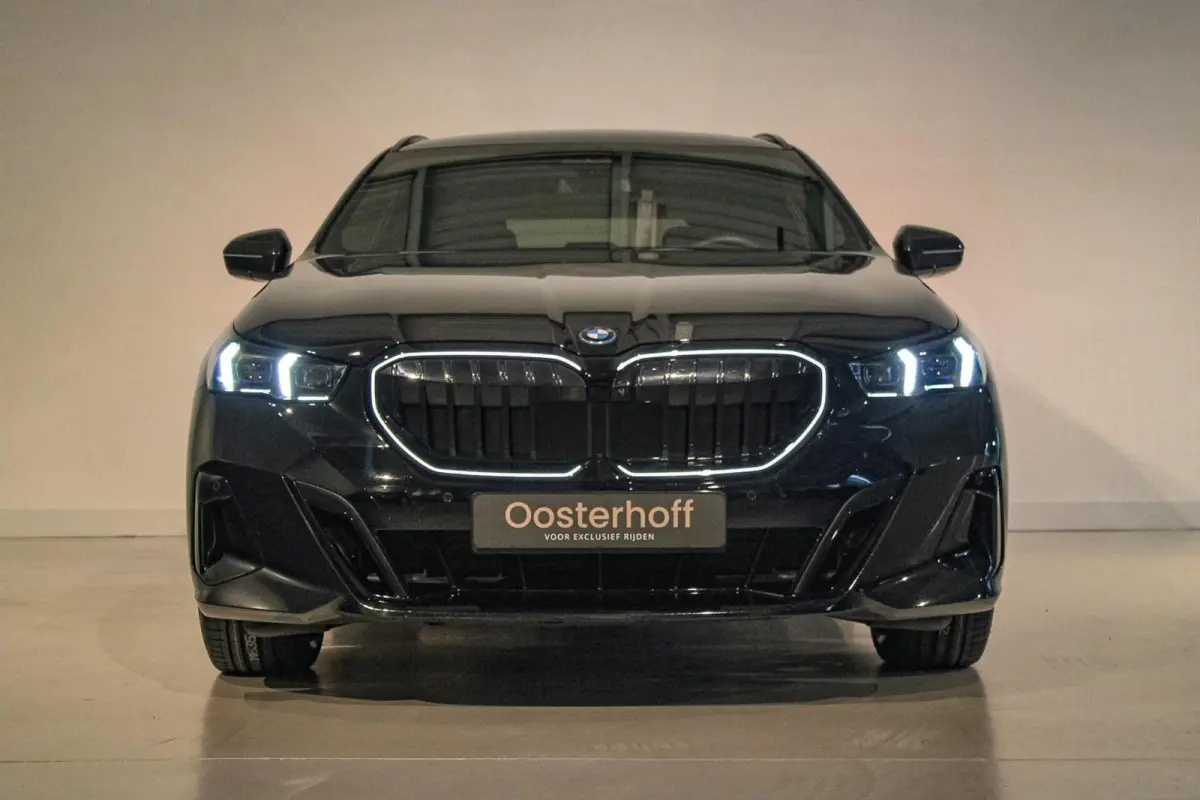 550e xDrive M-sport Pro PANO | B&W