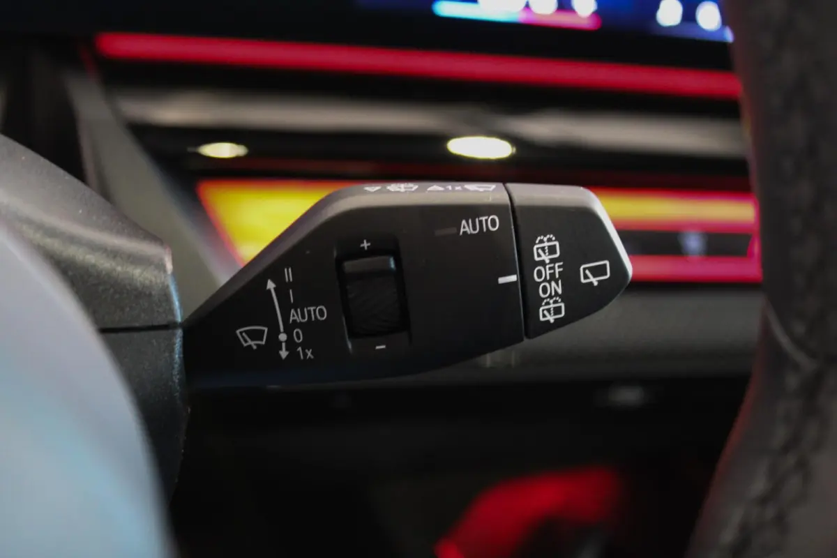 550e xDrive M-sport Pro PANO | B&W