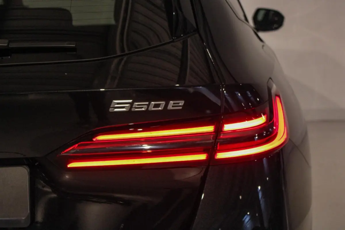 550e xDrive M-sport Pro PANO | B&W