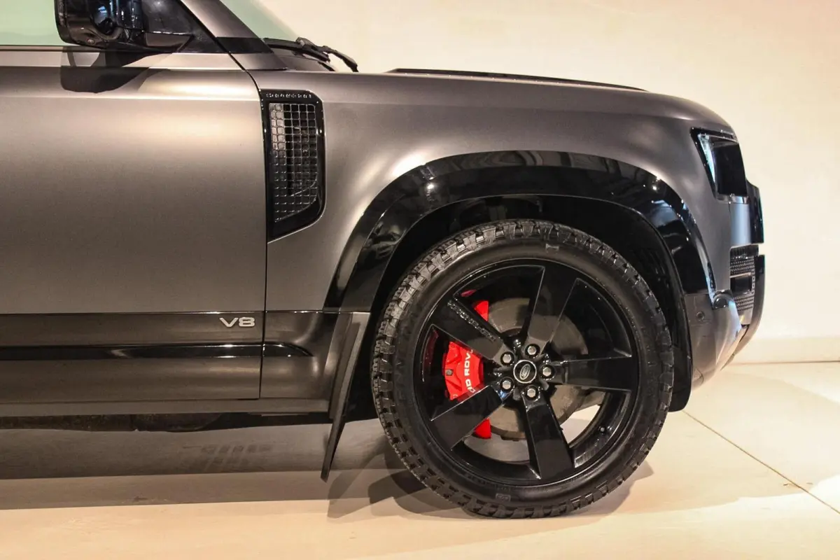 5.0 P525 V8 Grijs Kenteken