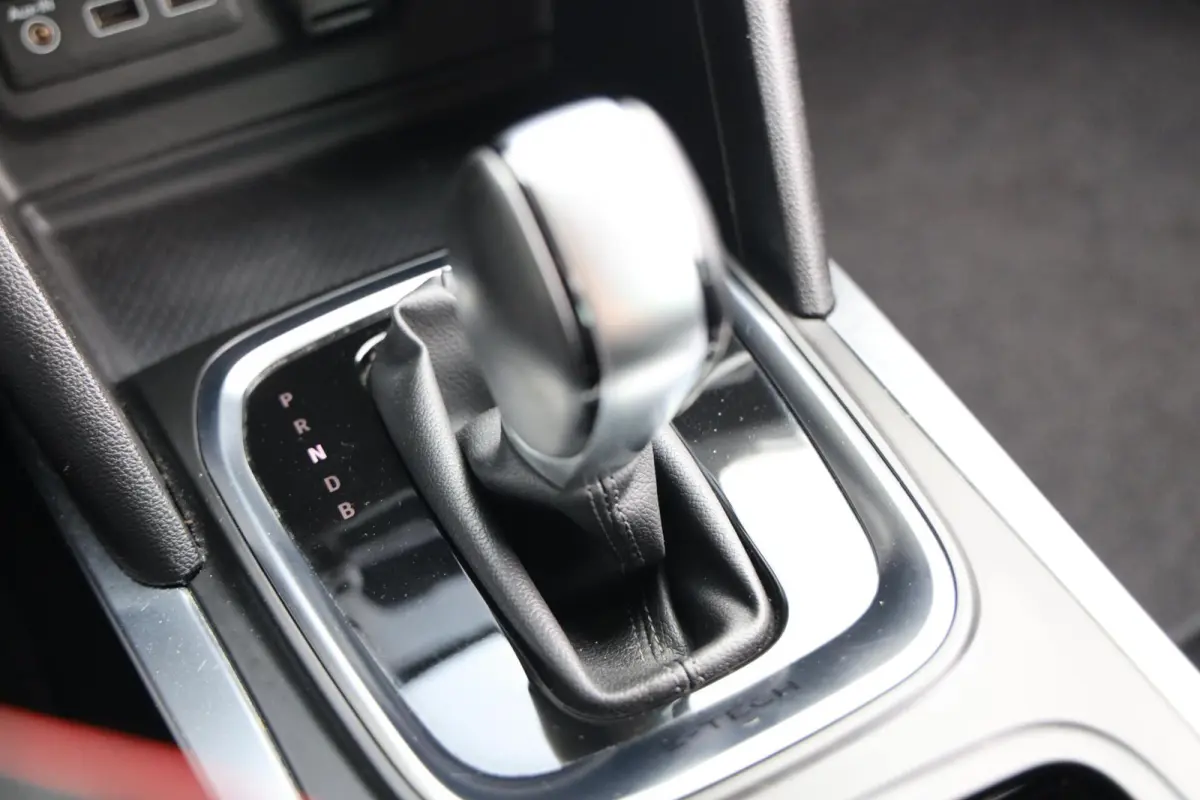 Estate 1.6 Plug-In Hybrid 160 Intens|Camera|HUD|Keyless|Dodehoek assistentie